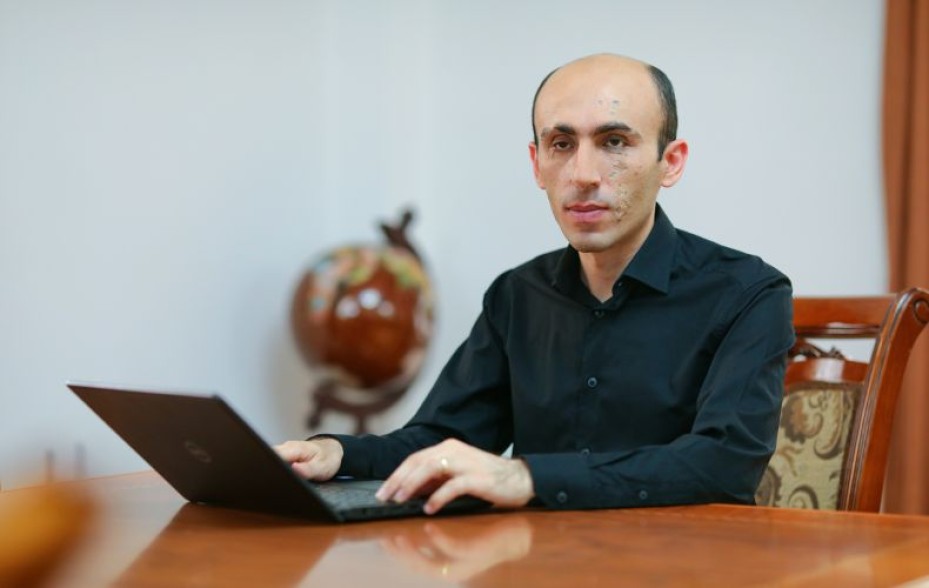 Правительство Армении планирует спровоцировать массовую эмиграцию арцахцев — Артак Бегларян