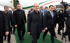 Իրանի նախագահը ժամանել է օկուպացված Արցախ՝ Ստեփանակերտում մասնակցելու ՏՀԿ գագաթնաժողովին