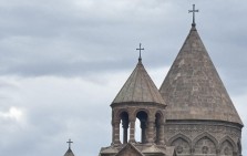 Մայր Աթոռը դատապարտում է քարոզչական անընդունելի միջոցները՝ թշնամանքի և ատելության խոսույթը, անպարկեշտ բառապաշարը, բռնաճնշումները