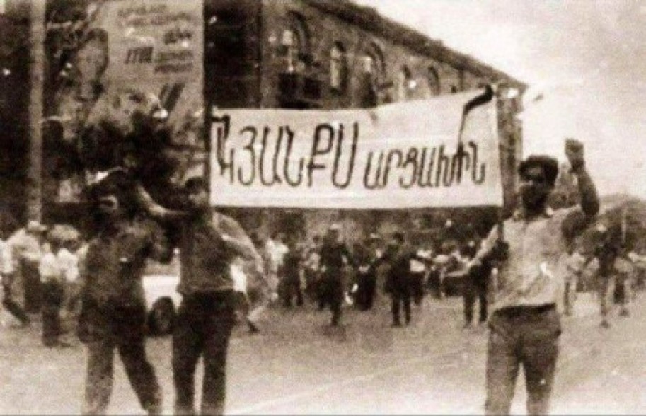 Арцахское движение продолжается — Артак Бегларян