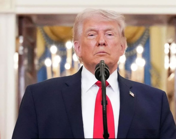 «Соглашаюсь приостановить бомбардировки»: Трамп объявил о двухнедельном перемирии с Ираном