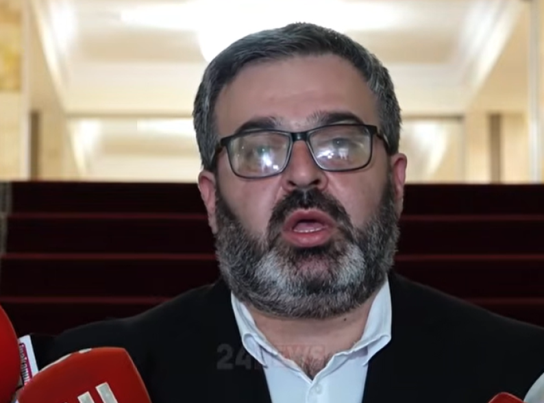Человек — хронический лжец: сказанное утром опровергает к полудню, страной нельзя управлять по логике «весёлого автобуса» — Гарник Даниелян