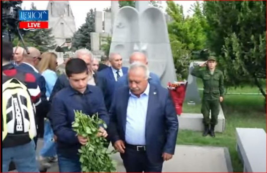 Թե Արցախն ով է կորցրել՝ գնա, իրեն ասա, ես էդ տականքներից զզվում եմ. Միքայելյան (Տեսանյութ)