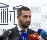 Ուզում եմ ԼՂ մեր ժողովրդին ասել՝ մենք նույն հայն ենք,  ընտանիքի անդամ, և հեռո՜ւ-հեռո՜ւ ուղարկեք այն ավանտյուրիստներին, որոնք փորձում են հակադրություն մտցնել ՀՀ կառավարության և ԼՂ ժողովրդի միջև. Ռուբինյան