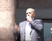 Ձեր նշած անձը կարող է&nbsp; մայիսի 21-ից հետո դիմել ԱԺ, գրանցվել և Արցախի նախագահի հնարավոր թեկնածու ներկայանալ. Սամվել Շահրամանյանը՝ արցախցի ցուցարարներին