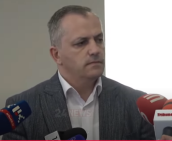 «Ինքնասպան լիներ՝ ավելի ճիշտ կլիներ» խոսքերի համար Անդրանիկ Քոչարյանն Արցախի նախագահից ներողություն է խնդրել