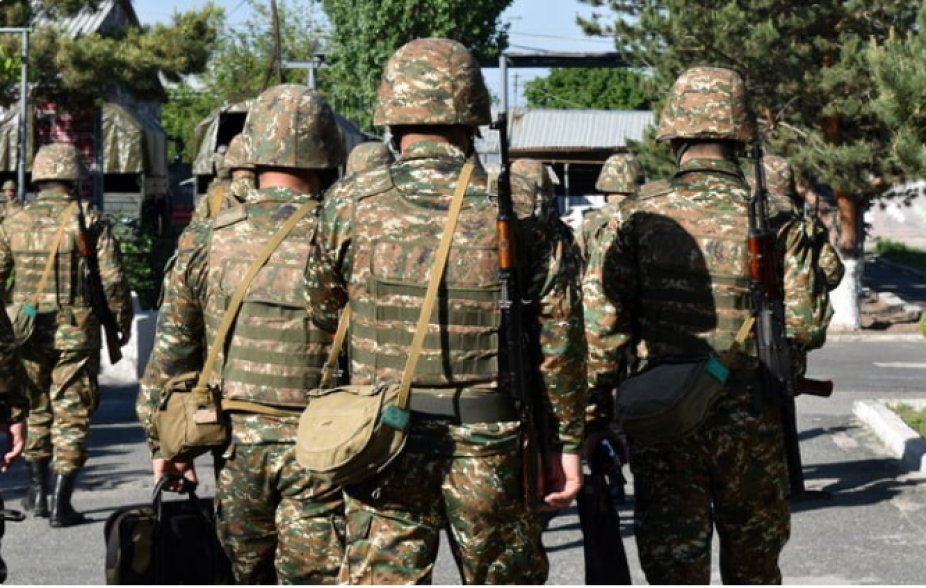 Акоп Бадалян: законопроект, дающий возможность людям призывного возраста откупиться от службы в армии, может сократить численность Вооружённых сил Армении примерно на десятки тысяч человек