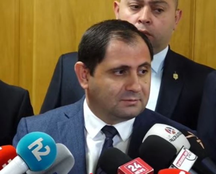 Պապիկյանը չի կարծում, թե պարտադիր զինվորական ծառայության ժամկետը կրճատելու մասին նախագիծը նախընտրական քարոզարշավ է