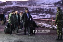 Azerbaijani civil society representatives arrive in Armenia via land border crossing