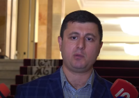 Абрамян: несмотря на проблемы с укомплектованностью в армии, сокращают срок службы и готовят массовые увольнения