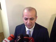 После встречи, состоявшейся на границе по вопросу пленных и пропавших без вести лиц, директор СНБ встретился с их родителями, рассказал подробности