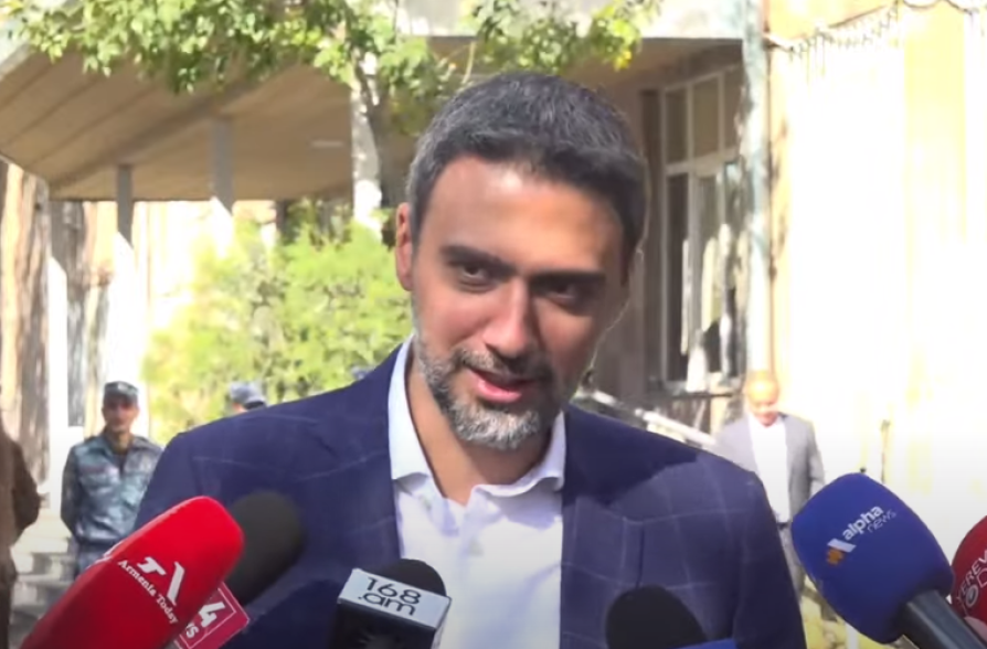 Фраза Пашиняна: «Либо я стану премьер-министром, либо у Армении не будет премьер-министра» больше похожа на призыв к захвату власти, чем заявление: «мы по-своему примем участие в этом процессе» — адвокат