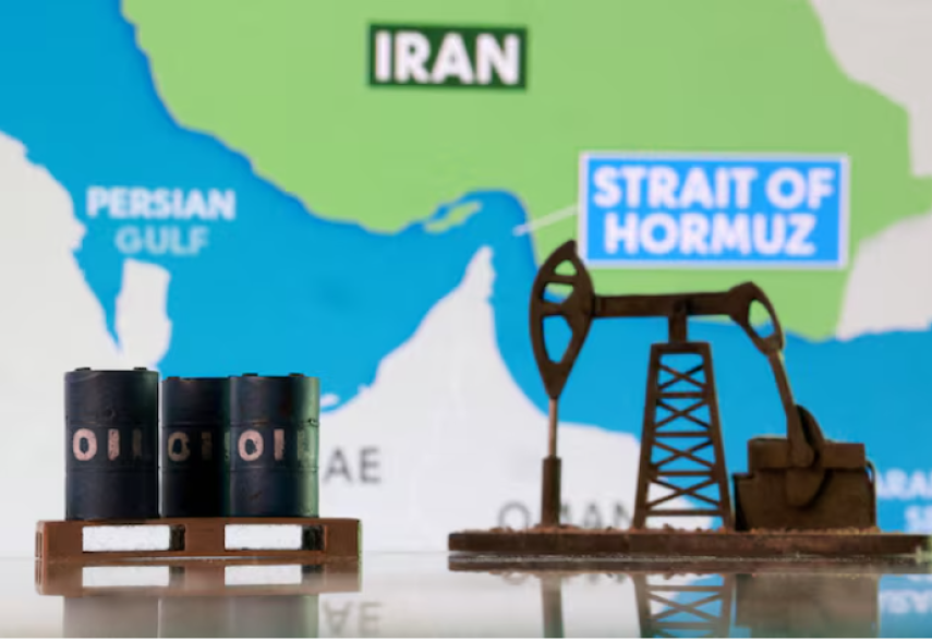 Цены на нефть выросли после ударов США и Израиля по Ирану