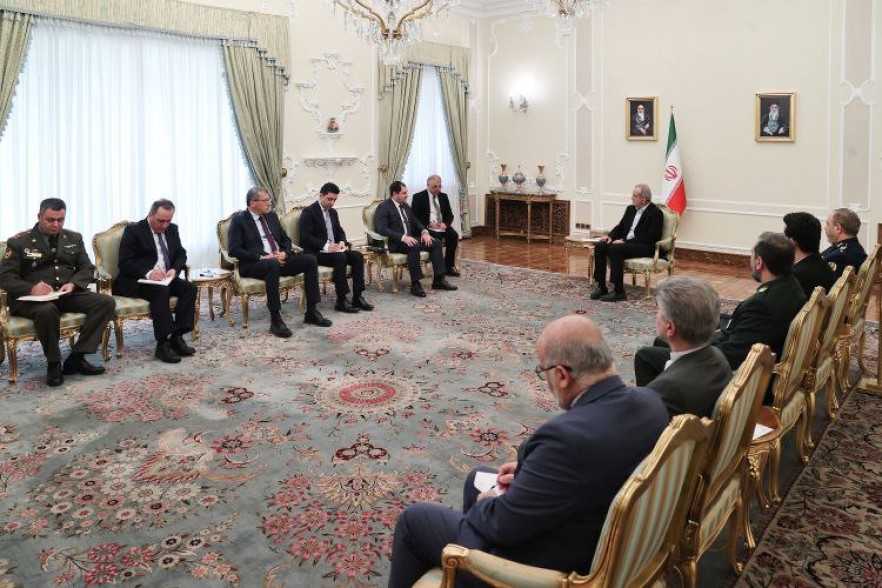 Պապիկյանն Իրանի նախագահի հետ է հանդիպել