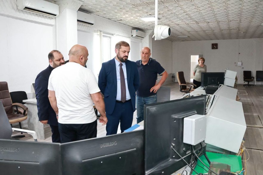 «Անհրաժեշտ է բարձրացնել աշխատանքի արդյունավետությունը»․ Պապոյանը՝ «Արարատցեմենտ»-ում