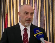 Աշխարհահռչակ կարատեիստ Արթուր Հովհաննիսյանը պարգևատրվել է ՀԱՕԿ-ի մեդալով (Տեսանյութ)