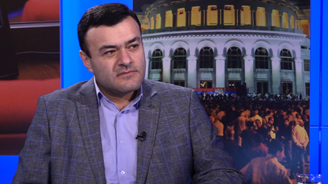 Адвокат Ерванд Варосян — представителям власти: «Вместо того чтобы "потрясаться", оставьте эту страну в покое и возвращайтесь к стенам своих любимых пабов»