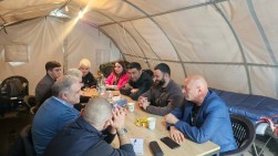 Совет защиты прав арцахцев продолжает проводить встречи-обсуждения на площади Свободы