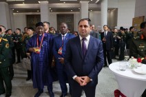 Папикян продолжает неформальные встречи в Китае