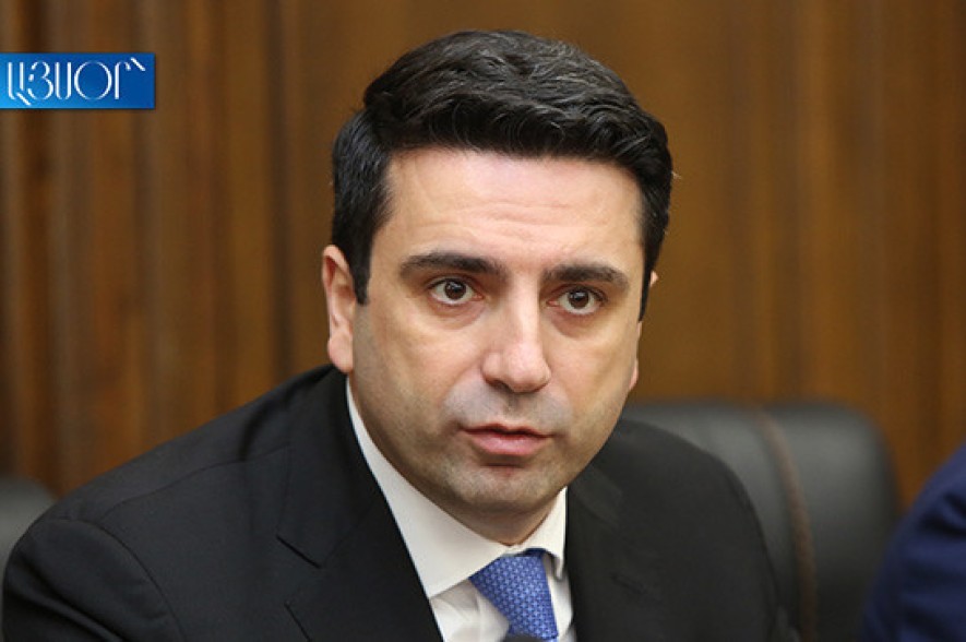 Հայ ժողովրդին մի աչքով չնայեք. ինչ արեցիք Ղարաբաղում, Հայաստանում չի ստացվելու. Ալեն Սիմոնյան