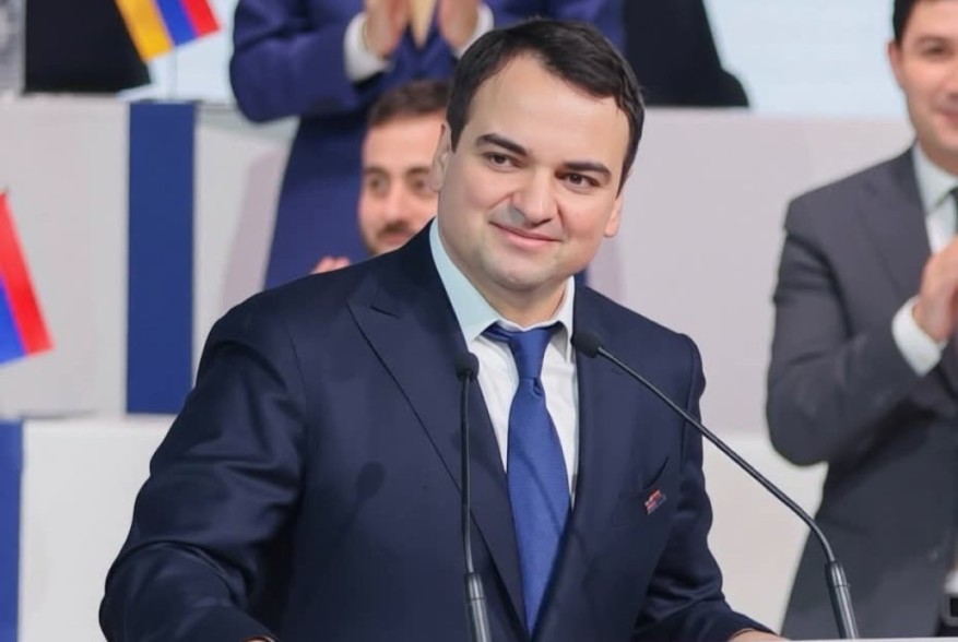 100.000 ծաղիկ մնաց սահմանին․ Նարեկ Կարապետյան (Տեսանյութ)
