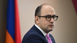 Никол Пашинян всеми возможными и невозможными способами пытается добиться членства в ЕНП, которая недвусмысленно признала Армена Ашотяна политзаключённым — Мамиджанян