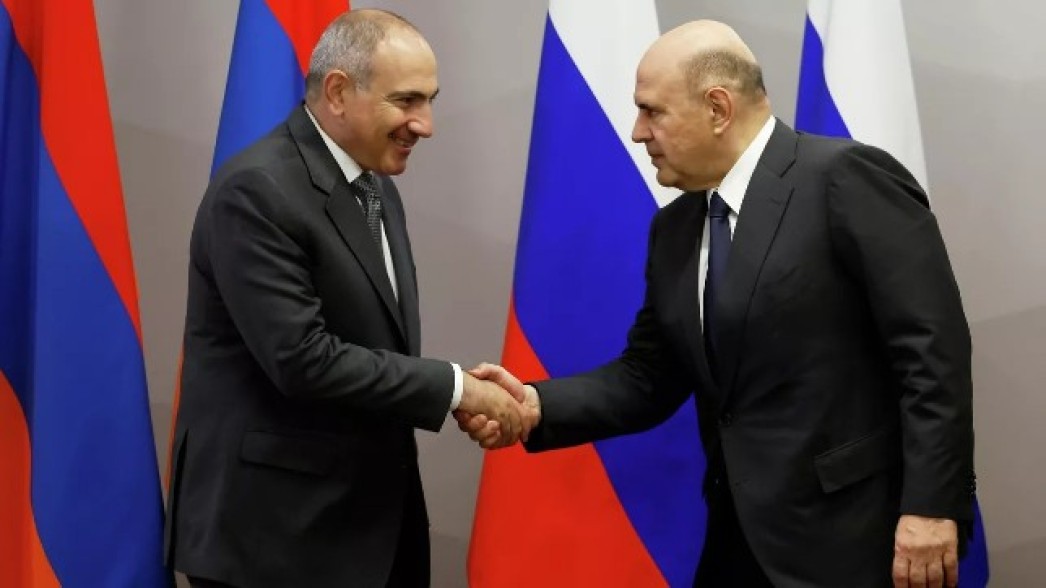 Оверчук: Мишустин и Пашинян обсудили проблемы товарооборота между РФ и Арменией
