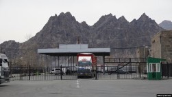 Ռիսկը գնահատել չի նշանակում ռիկսը վերացնել. Ռուբինյանը՝ իրանական սահմանին բեռնատարների կուտակումների մասին
