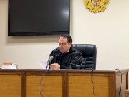 Судебное заседание по делу Армана Сарояна против Матери-Церкви отложено