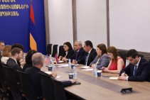 Խուդաթյանը ամերիկացիների հետ քննարկել է խաղաղ միջուկային էներգիայի օգտագործման ոլորտում համագործակցության հարցը