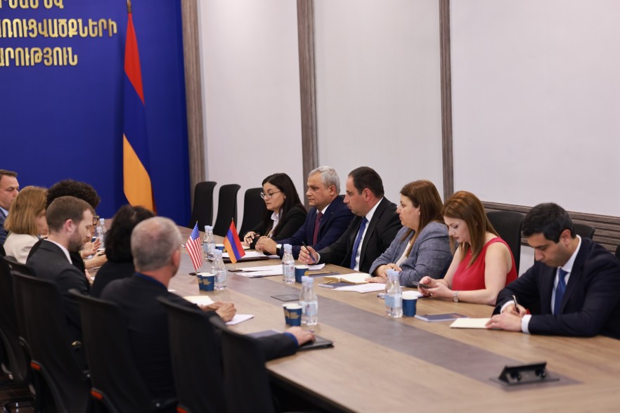 Խուդաթյանը ամերիկացիների հետ քննարկել է խաղաղ միջուկային էներգիայի օգտագործման ոլորտում համագործակցության հարցը