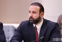 «Сделайте так, чтобы военнослужащие принимали душ каждый день»: родители обратились к Айку Саргсяну — в такую жару солдаты купаются раз в неделю (видео)