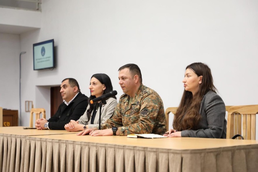 Вооружённые силы могут быть эффективными исключительно при гарантировании прав человека: Омбудсмен