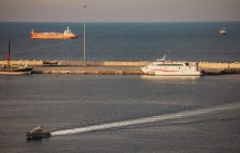 Иран открыл Ормузский пролив для всех торговых судов до окончания срока перемирия