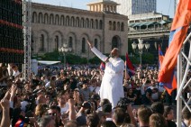 Այս ճակատագրական օրերին առավել հստակ է դառնում, թե ինչու են Բագրատ Սրբազանին պահում ճաղերի հետևում. Աբրահամյան