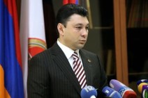 Մարզիչ Մելիքյանն ու հայ ֆուտբոլիստները մեղավոր չեն, մեղավորները Նիկոլի թիմակիցներն են ֆեդերացիայում. Շարմազանով