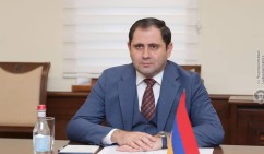 This is a lie: Defense Ministry did not offer chaplains to join Church “reform” agenda – Papikyan