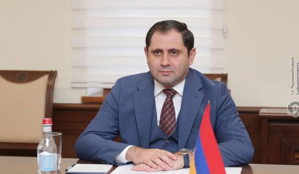 This is a lie: Defense Ministry did not offer chaplains to join Church “reform” agenda – Papikyan