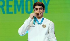 Hamlet Manukyan overtakes Azerbaijani contender, named Best Male Gymnast of the Year