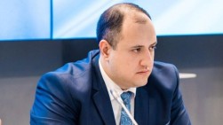 Революция 2018 года была о сдаче Карабаха — Акопян