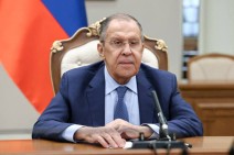 Лавров вспомнил анекдот об армянском радио, говоря об искусстве дипломатии
