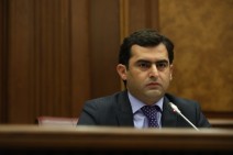 Лишние заявления могут навредить работе: Акоп Аршакян о военнопленных, удерживаемых в Азербайджане