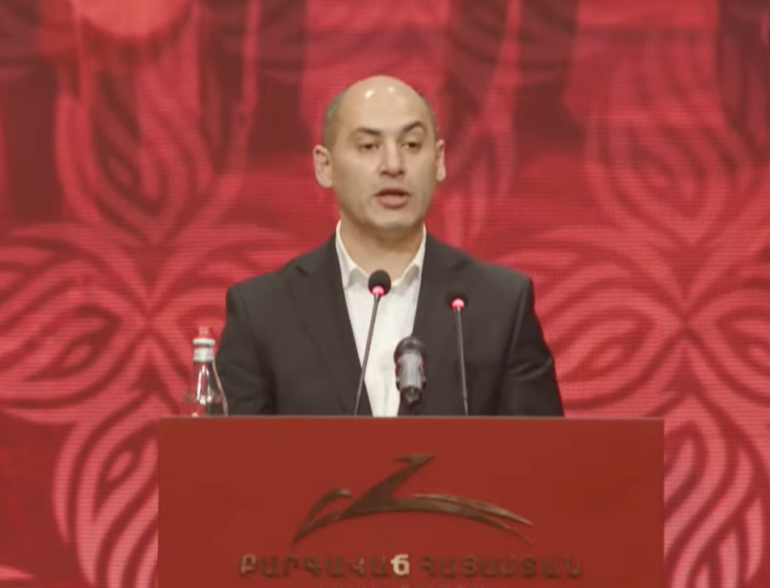 Masked individuals raid the home of Martun Grigoryan