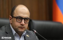 Ադրբեջանական զորքերի տեղաշարժի և էսկալացիայի վտանգի մասին խոսում են բոլորը, բացի ՀՀ պաշտոնյաներից. Մամիջանյան (Տեսանյութ)