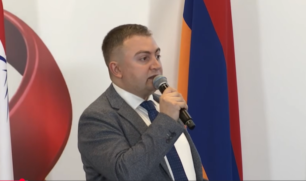 Եթե ընդդիմադիր ուժերը չմտնեն խորհրդարան, նրանք հեշտությամբ հանրաքվեի կդնեն Ալիևի սահմանադրությունը, Հայաստան կբերեն 300 000 ադրբեջանցիներ, կզիջեն նոր տարածքներ. Մարկոսյան