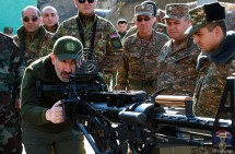 Народ Армении дал ответ на вопрос, кто спровоцировал 44-дневную войну — Никол Пашинян (видео)