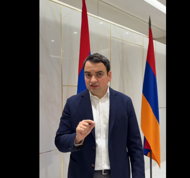 Не раскалывай наш народ, не делай подарка нашим врагам, чтобы завтра по бакинскому телевидению не показывали, как армяне сталкиваются у стен Эчмиадзина։ Нарек Карапетян — Пашиняну