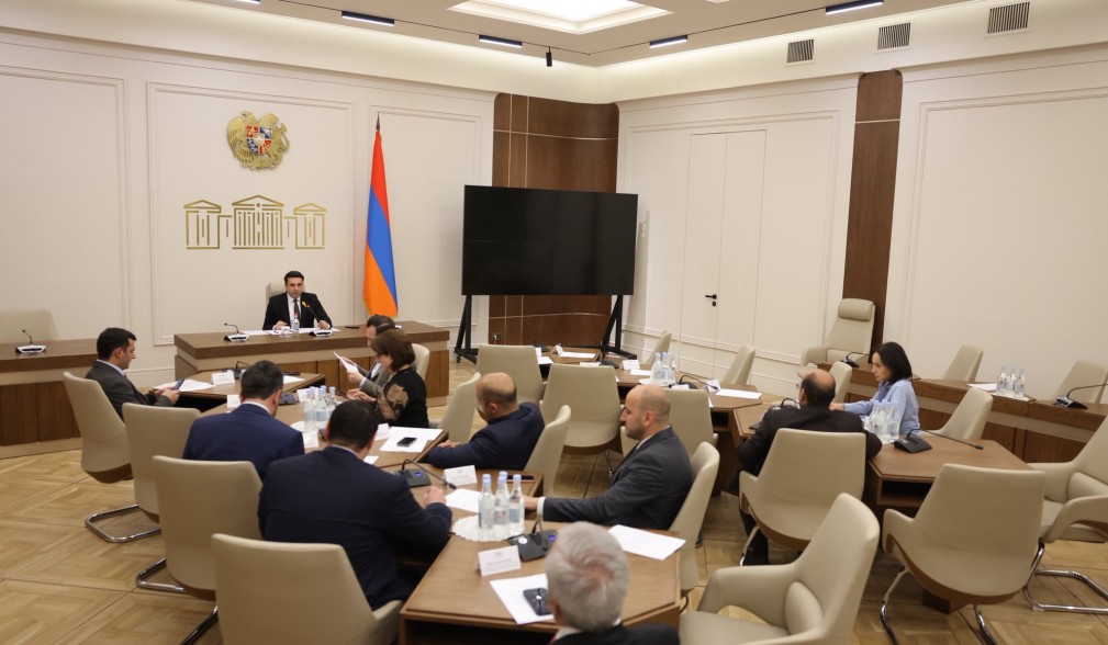 В проект повестки дня очередных заседаний Национального собрания включены 26 вопросов