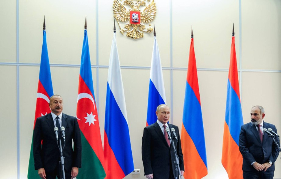 Putin sends congratulatory messages to leaders of Armenia and Azerbaijan on Victory Day