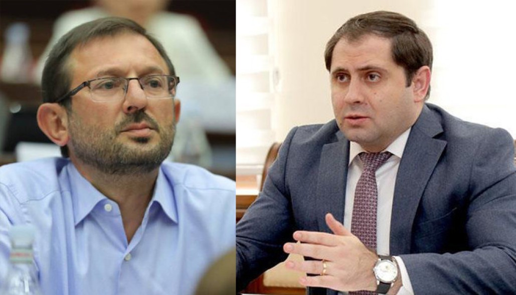 Сурен Папикян вместо исполнения своих прямых обязанностей участвует в «массовке» фальшивыюых литургий Пашиняна — Гегам Манукян